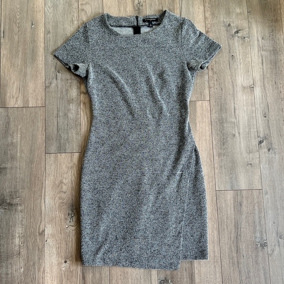Banana Republic Dresses & Skirts - BANANA REPUBLIC Short Sleeve Mini Dress Size 6